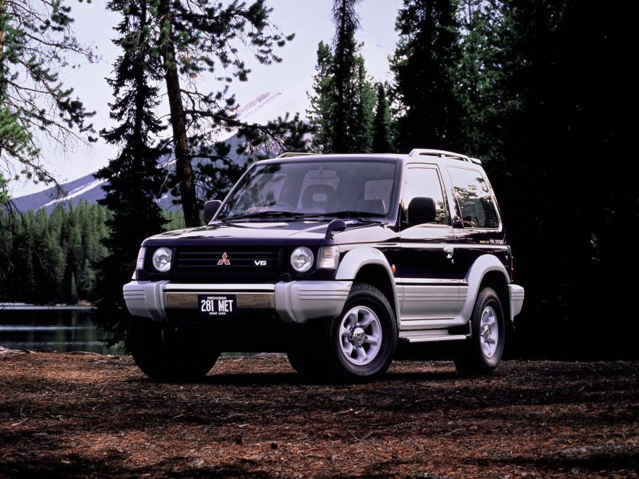 Mitsubishi Pajero Metal Top (JP) '1991